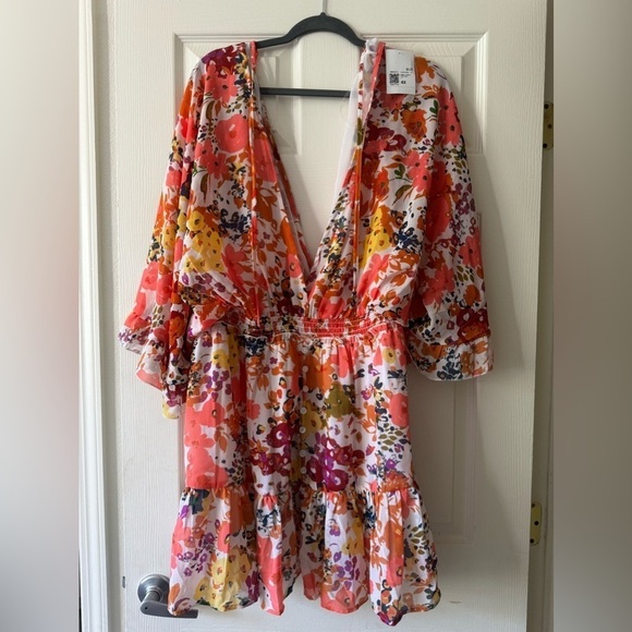 BNWT Forever21 Floral Dress - Picture 1 of 9